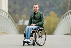 QUICKIE QS7 X Lightweight Folding Active Wheelchair Fold-N-Lock Crash Tested - Active Mobility Ltd