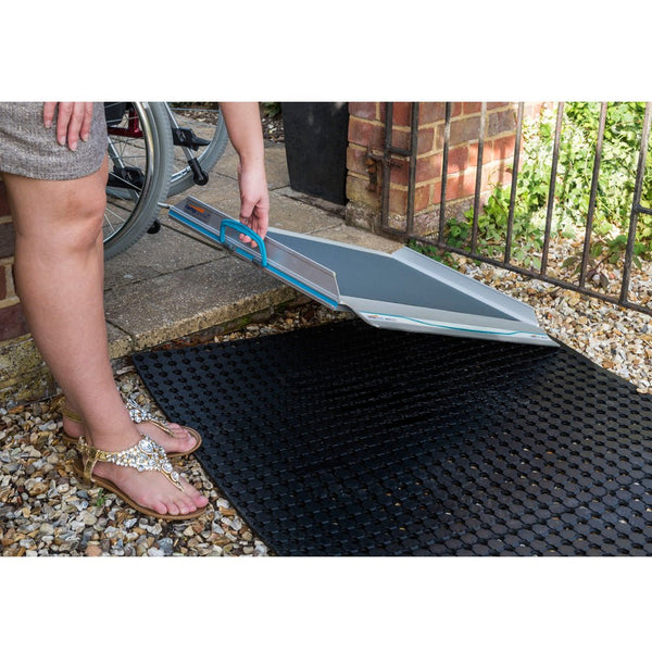 Aerolight-Classic 150cm lightweight portable ramp